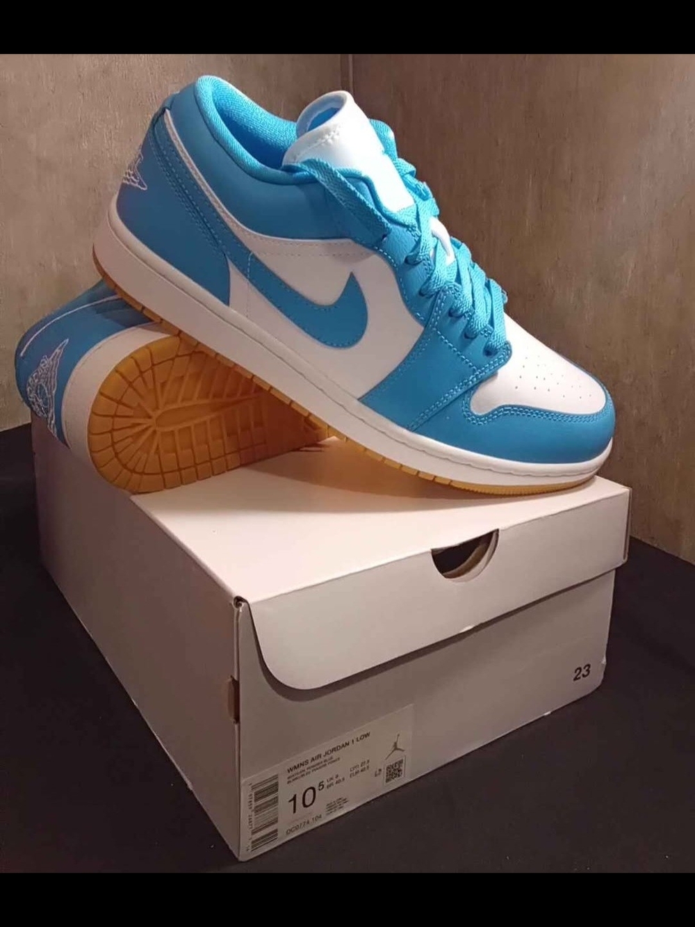 Jordan Air Jordan 1 Low "Dark Powder Bubble Gum"
